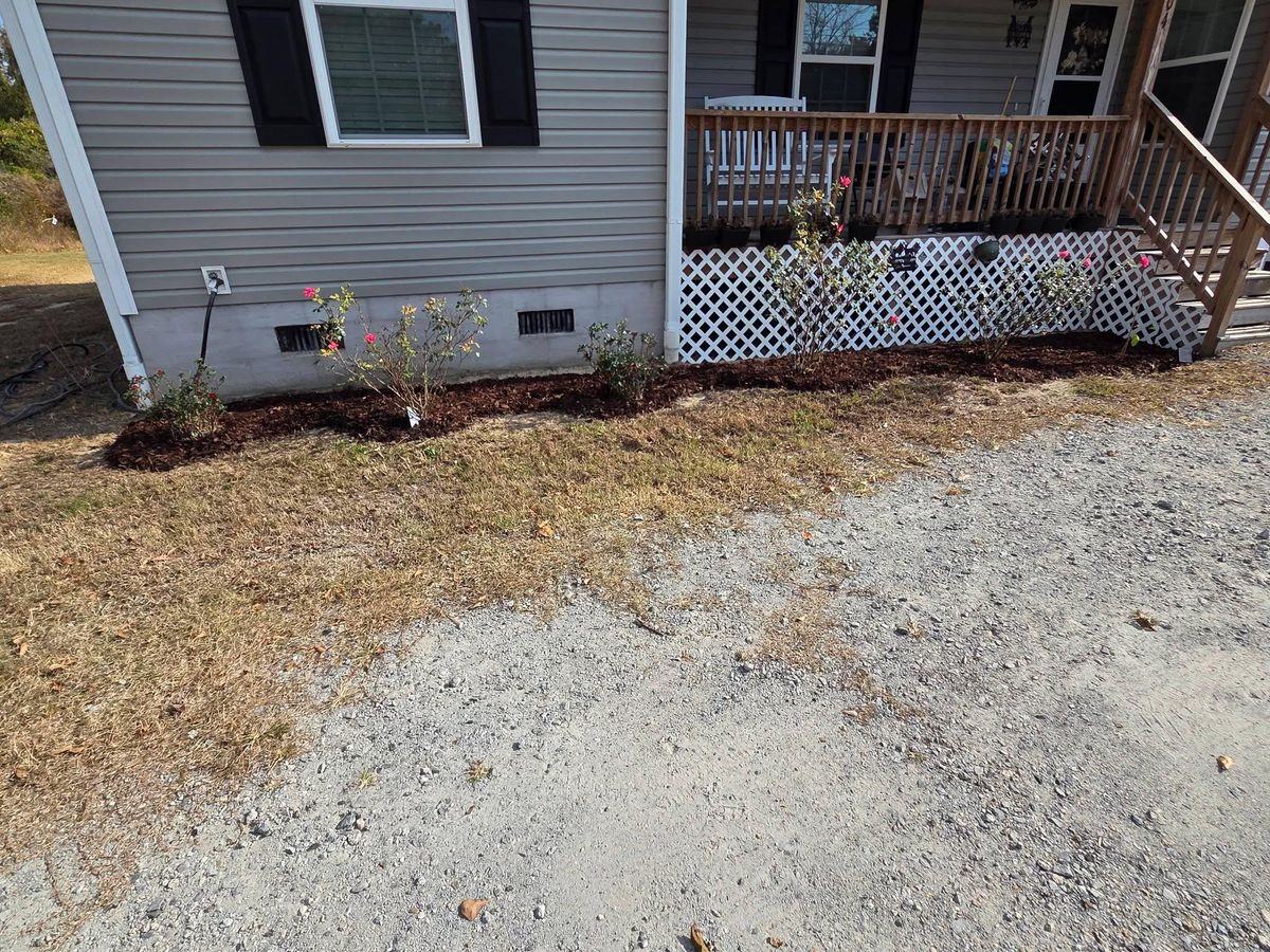 Weed Trimming and Edging for Just Mow and Go Lawn Service, LLC in New Bern, NC