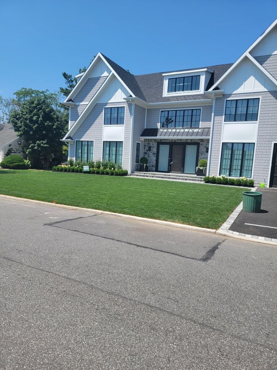 High End Residential Design & Install for Elegant Lawns & Landscaping in Inwood, NY