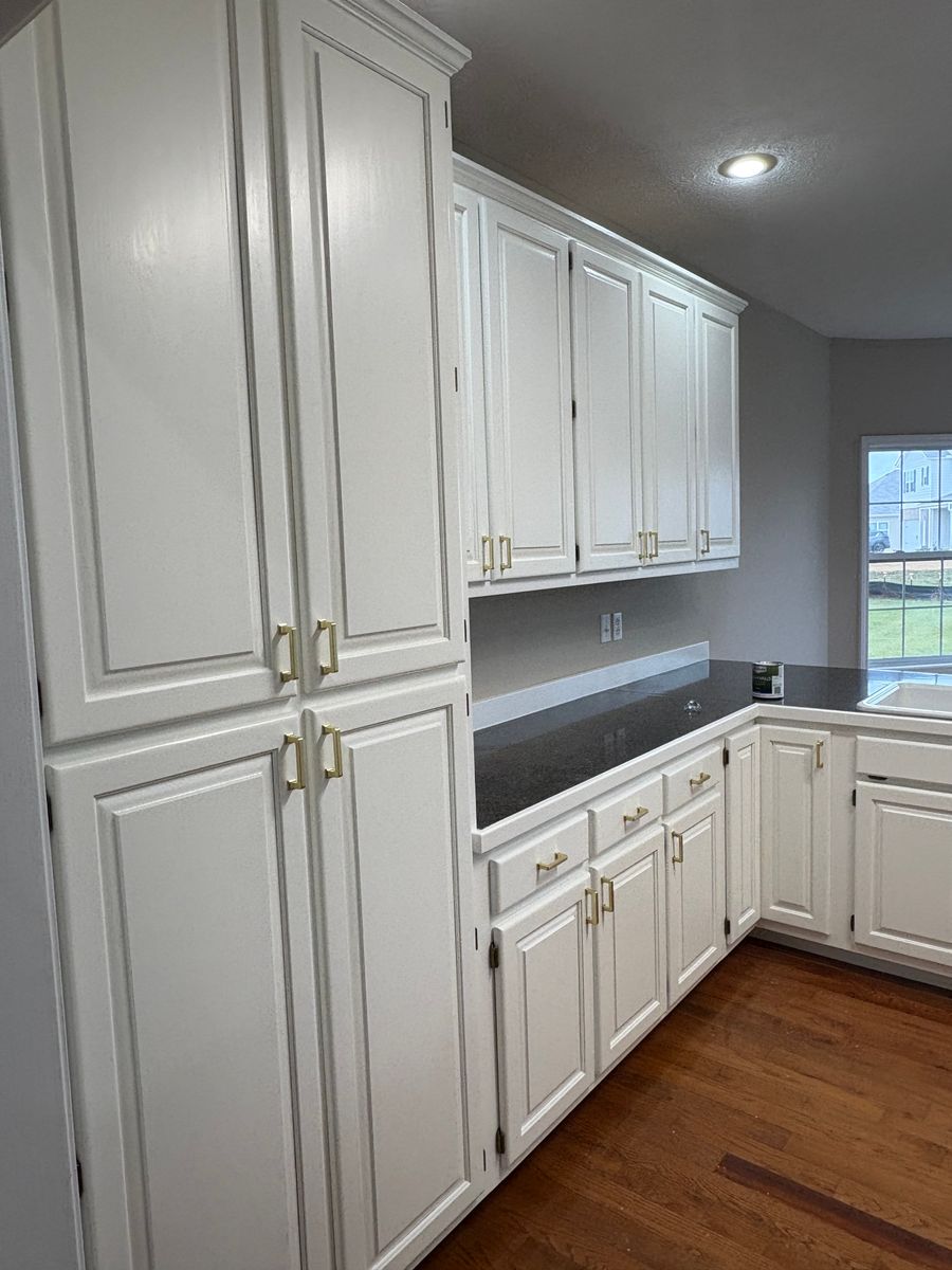 Kitchen and Cabinet Refinishing for NXT Generation Painting in Cookeville, TN