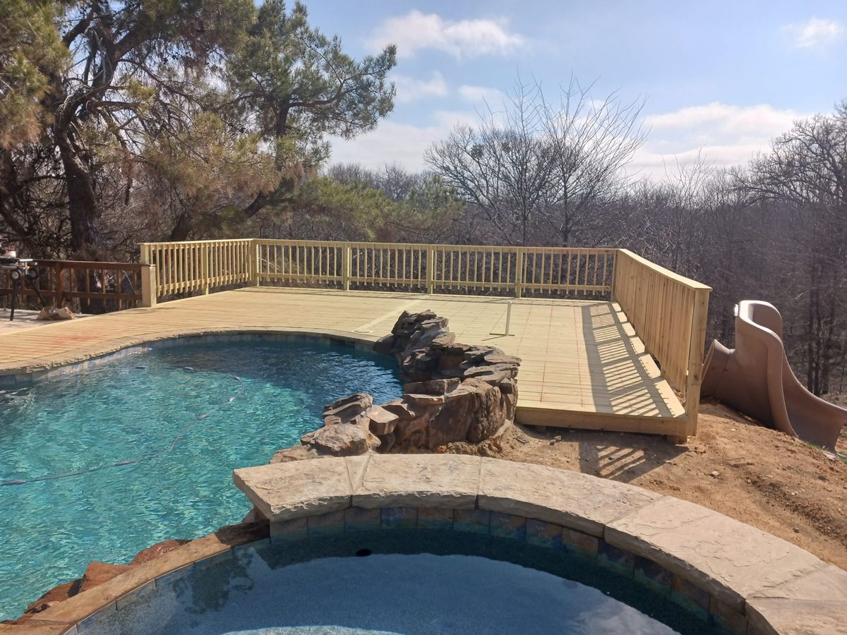 Fences/Pergolas/Patios for McCain's Construction and Handyman Services  in Denton, TX