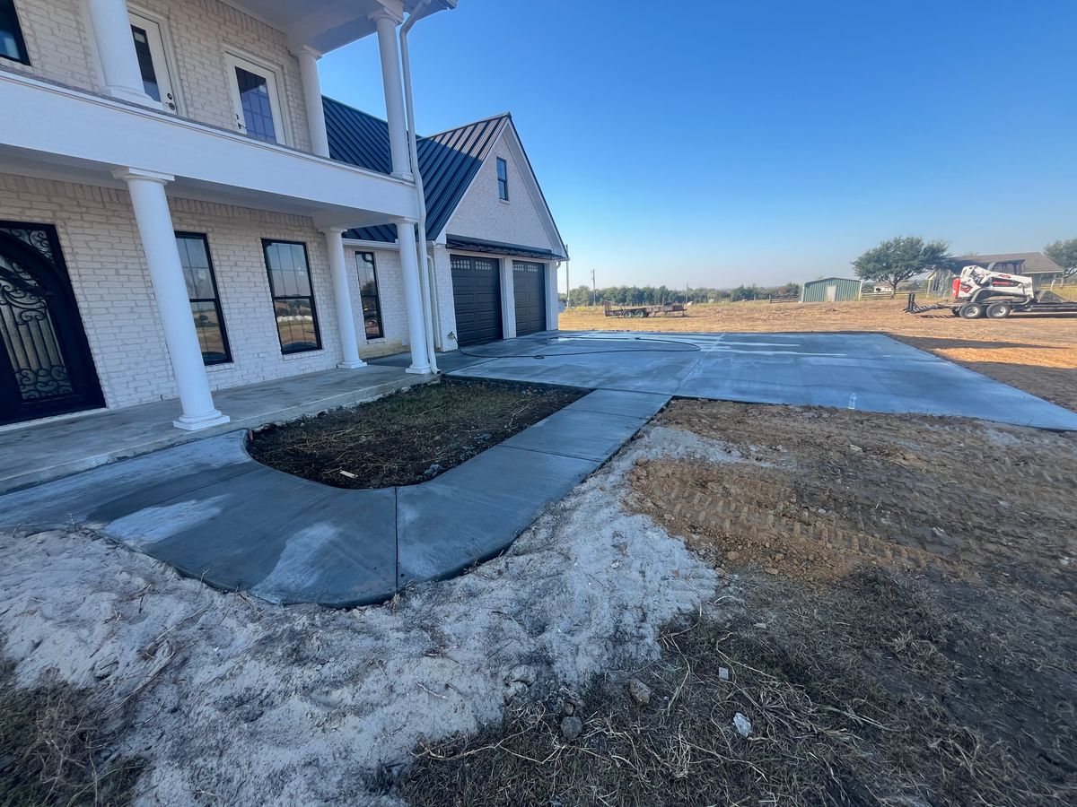 Sidewalk Installation for South Coast Concrete n Demolition in Alvin, TX