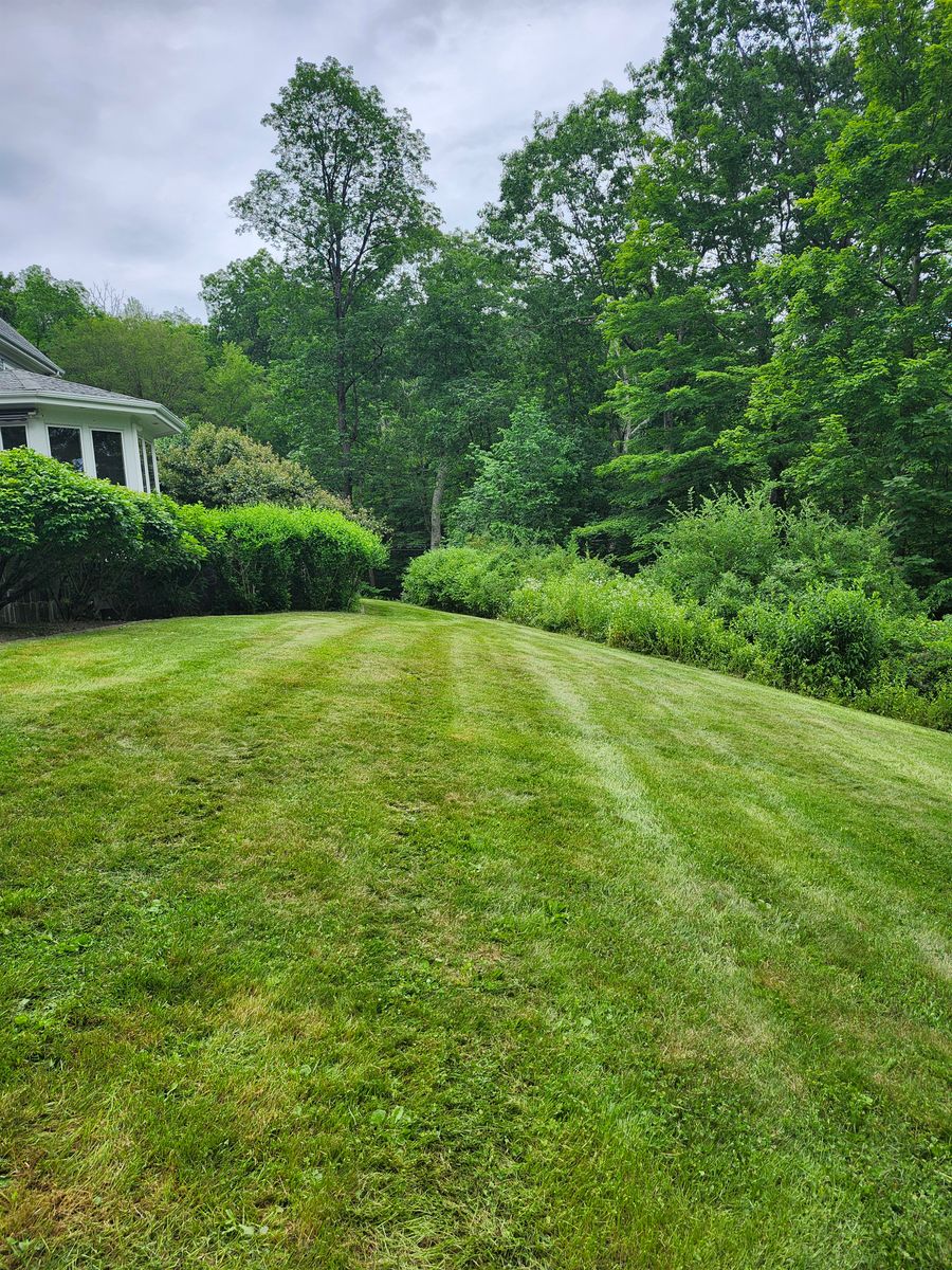 Landscape Installation for Landscape Innovations LLC in Torrington, CT