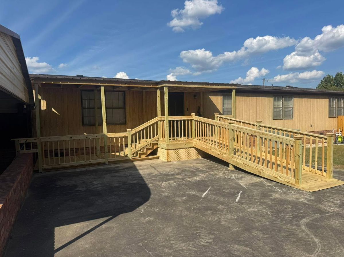 Decks & Porches for 4 In The Fire Fencing LLC in Darlington, SC