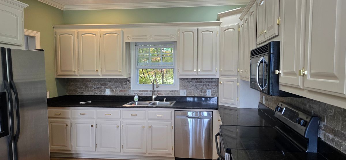 Kitchen and Cabinet Refinishing for Second Chance Painting  in McMinnville, TN