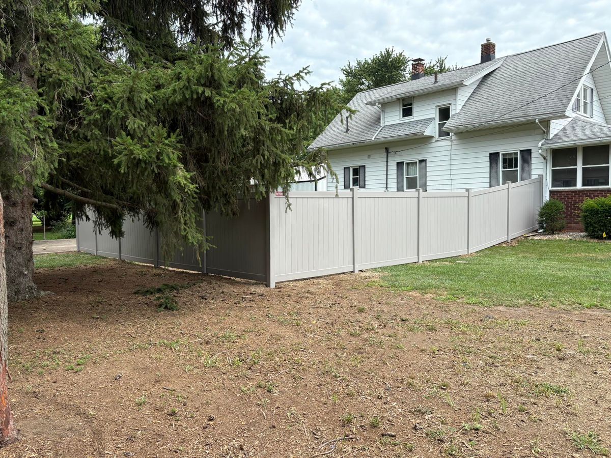 Fencing for 2Bro's Concrete Tear & Repair in Fremont, OH