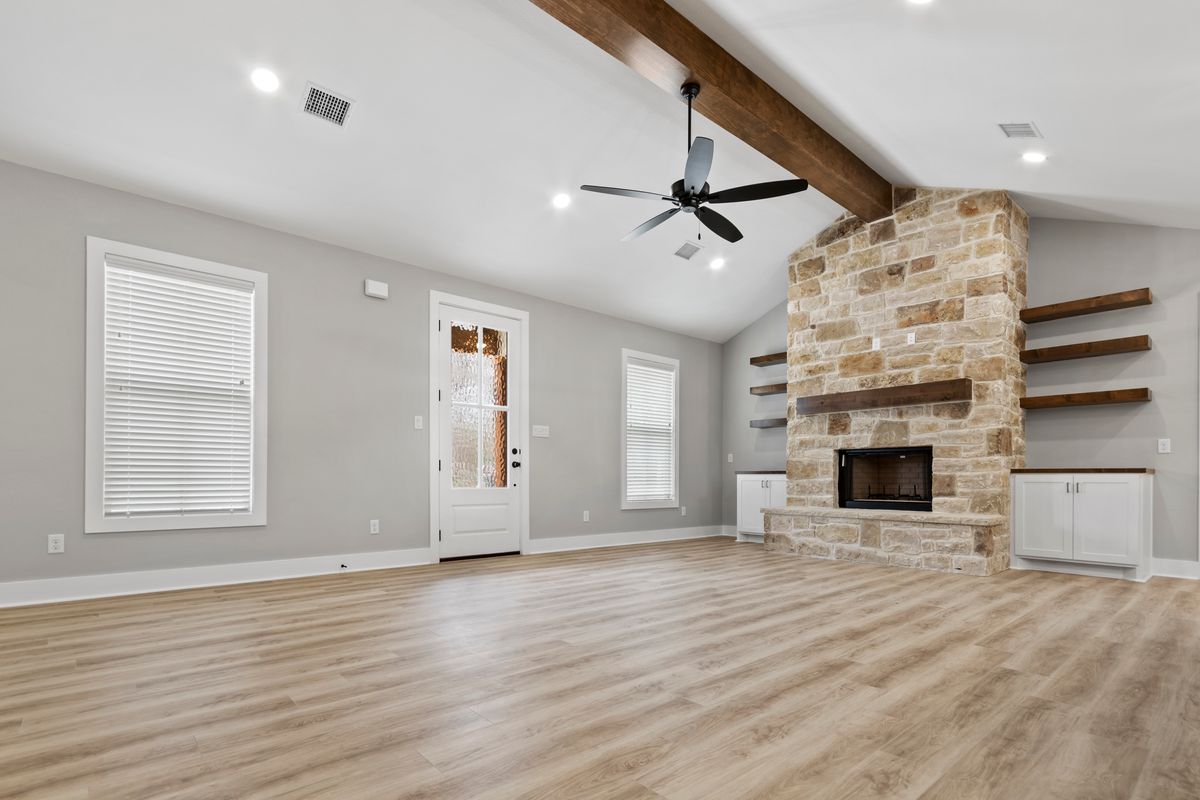 Flooring for Easterling Homes in College Station, TX