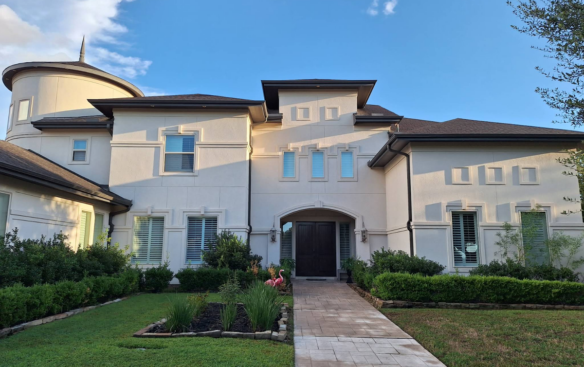 Gutter Cleaning for Connected Exterior Cleaning in Dallas, TX