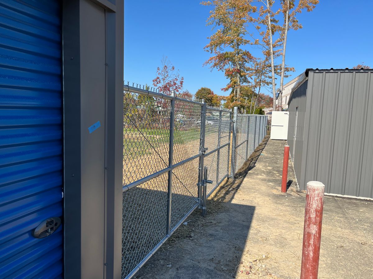 Chain Link Fences for Castle Fence and Deck LLC in Medina, OH