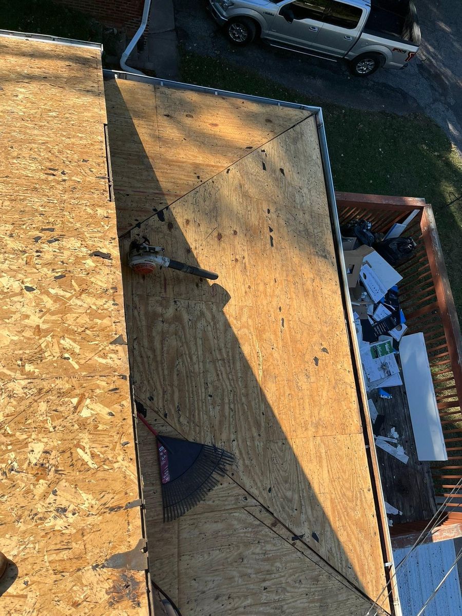 Roofing Repairs for Full Roof Replacement and Repairs & Seamless Guttering in Saint Joseph, MO