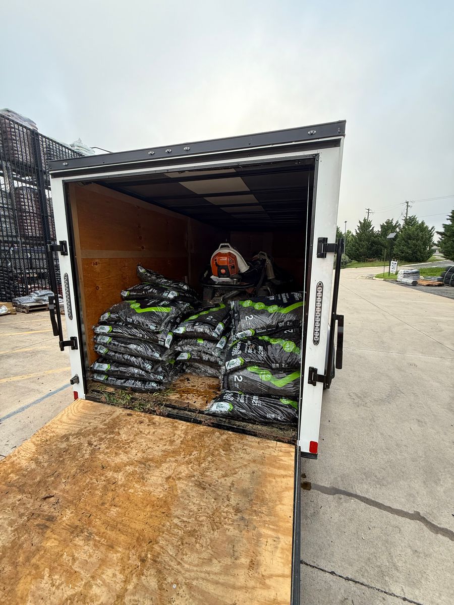 Mulch Installation for Ridgewood Lawn Care LLC in Fredericksburg, VA