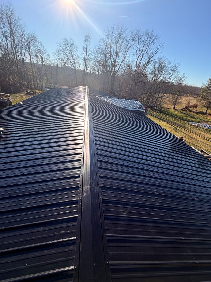 Roofing Installation for Storm Roofing, LLC in Cookeville, TN