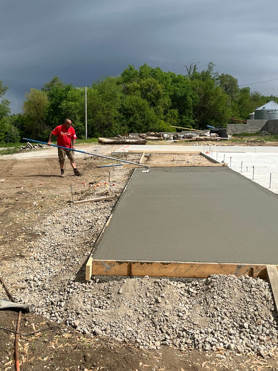 Concrete for Sly Construction LLC in Newton, IA