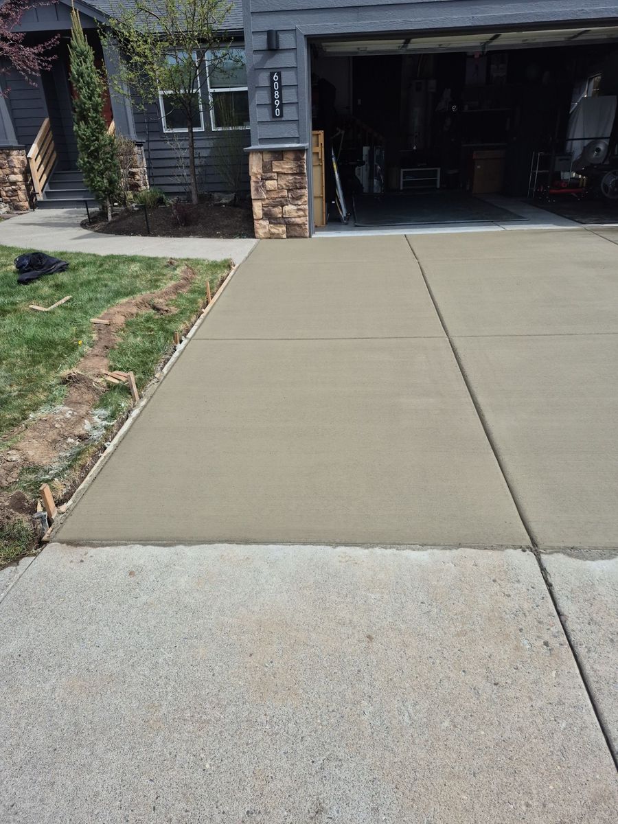 Concrete Slab Construction for TJR Concrete and Construction in Bend, OR