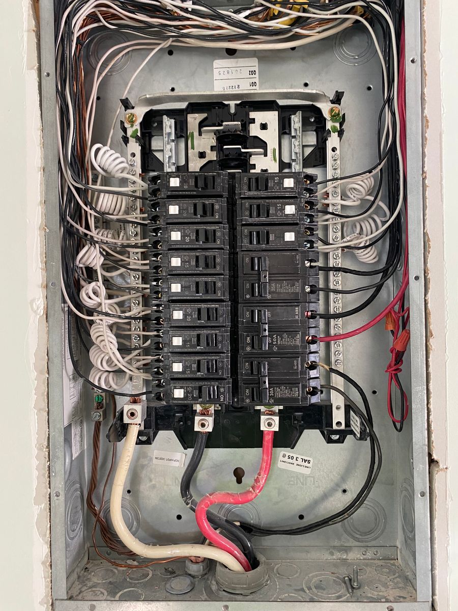 AFCI/GFCI Circuit Breakers for Nominal Voltage in Orlando, FL