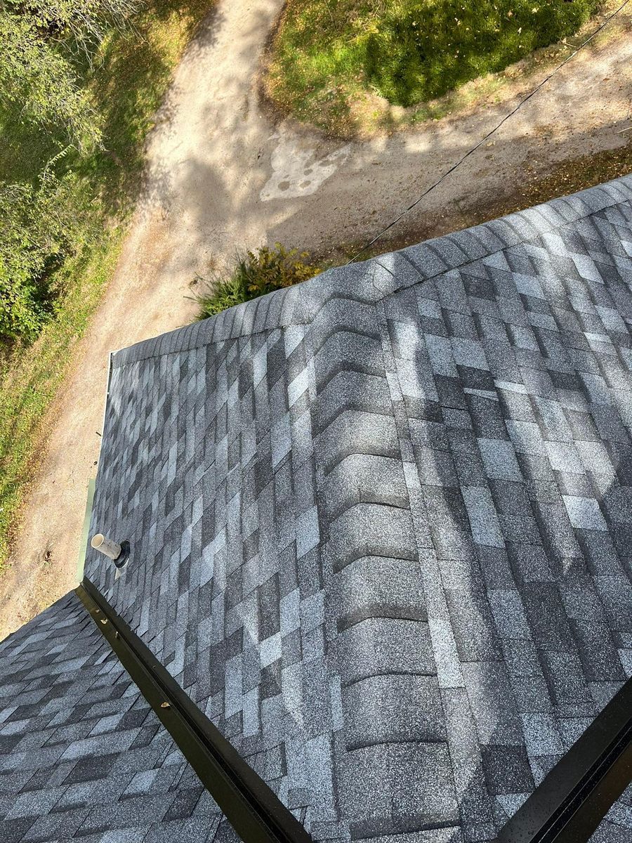 Roofing Replacement for Full Roof Replacement and Repairs & Seamless Guttering in Saint Joseph, MO