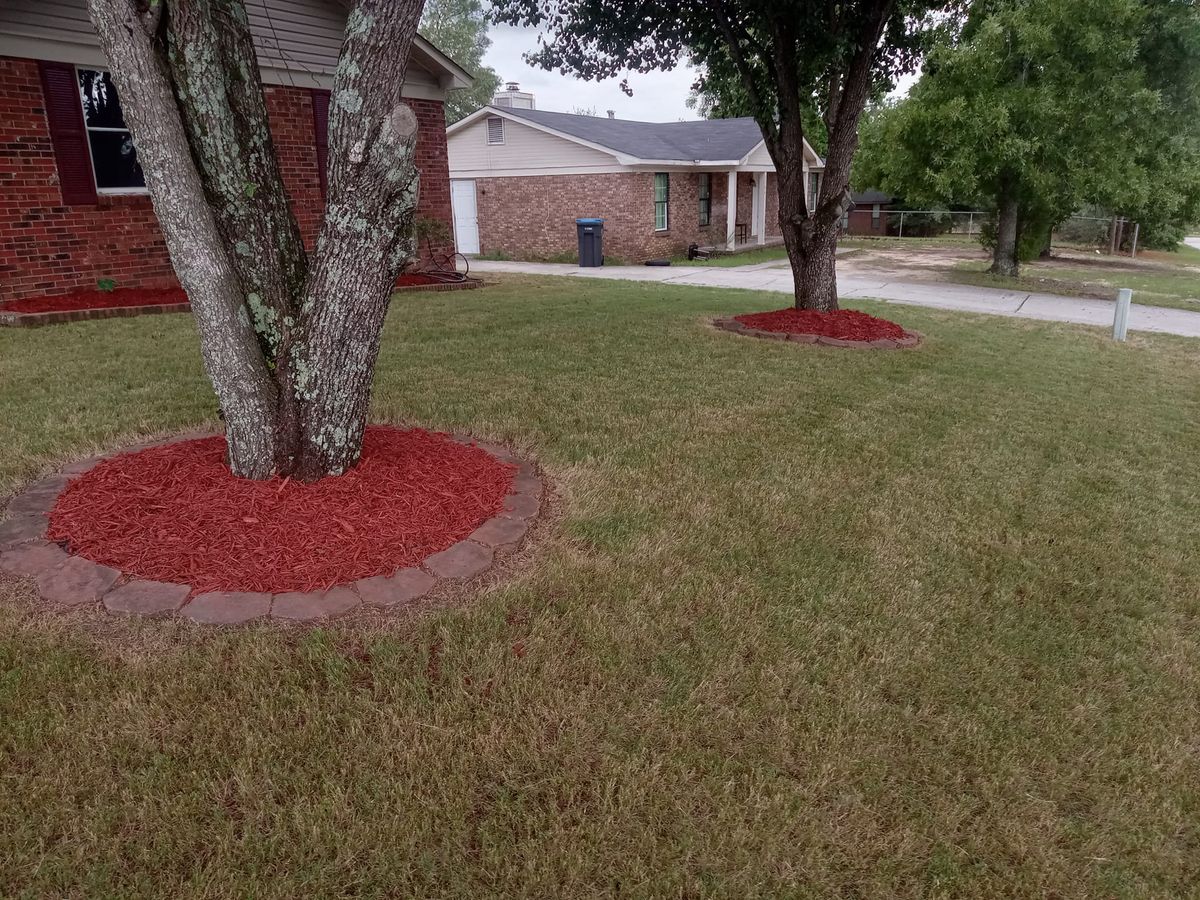 Mulch Installation for Ronny's Lawn Care in Augusta, GA