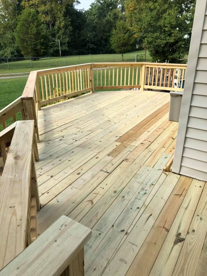  New Deck Construction for Longs Decks  in Knoxville, TN