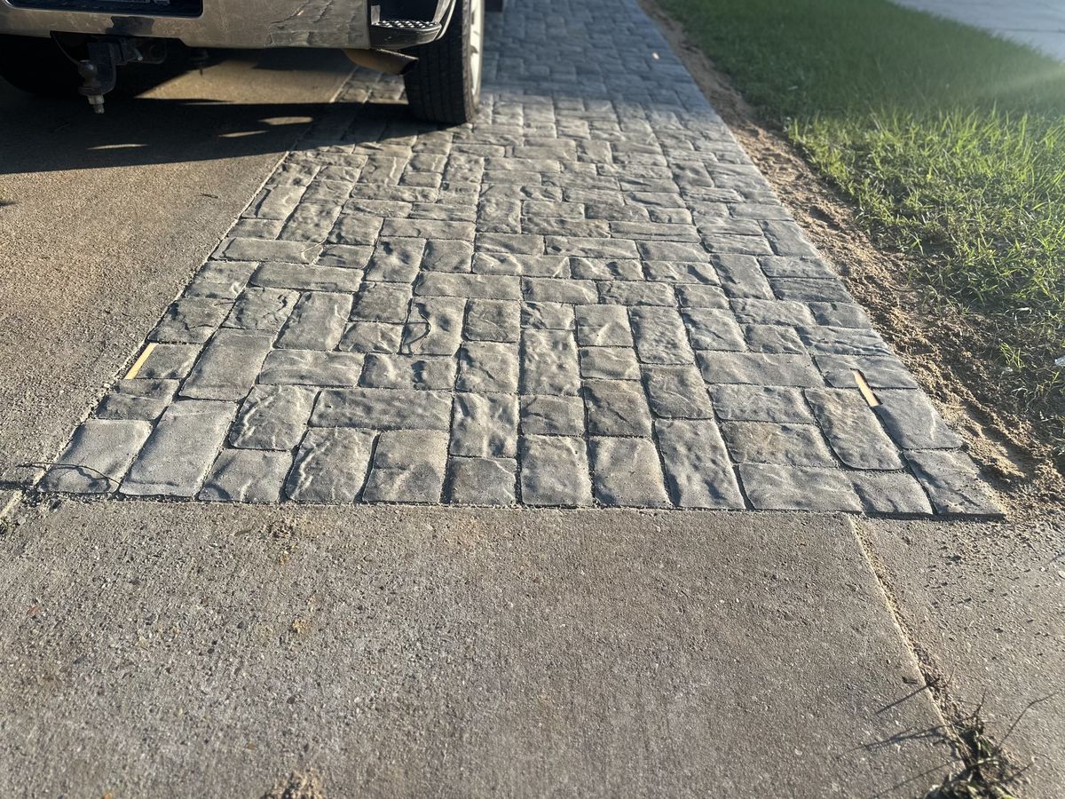 Hardscaping for Atlas Land Design in Creekside Park, TX