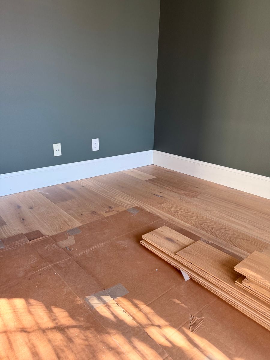 Baseboards for MJ'S TRIM INC. in Orlando, FL