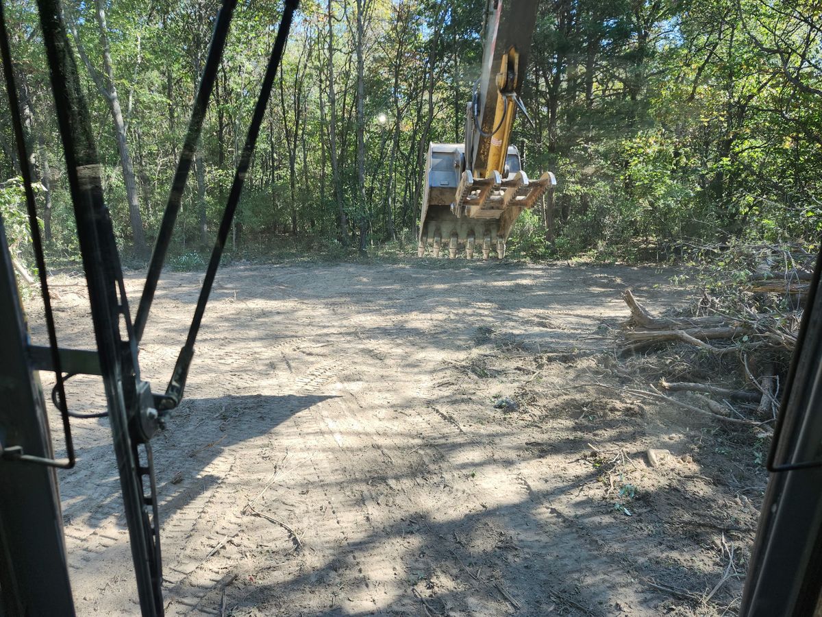 Land Clearing & Demolition for BDS Trucking & Excavating in Litchfield, IL