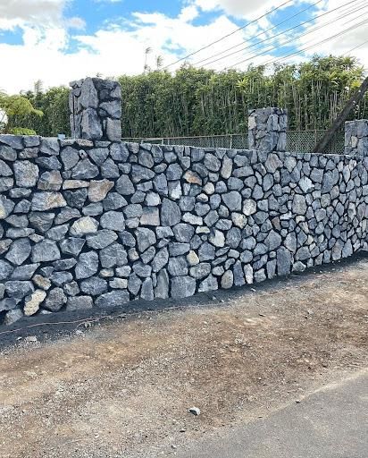 Rock Walls for Savou Landscape & Masonry LLC  in Maui, HI