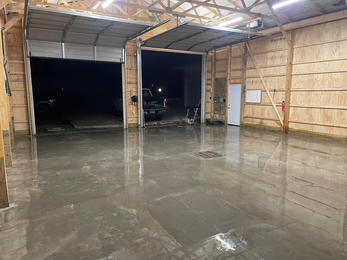 Garage & Barn Floors for Doncrete LLC in Medina, OH