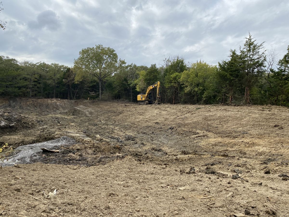 Commercial Excavation for Tyler Sand Gravel And Excavation in Ben Wheeler, TX