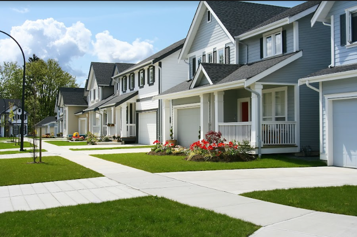 Driveway and Sidewalk Cleaning for Chris Pressure Washing in Clinton, NC