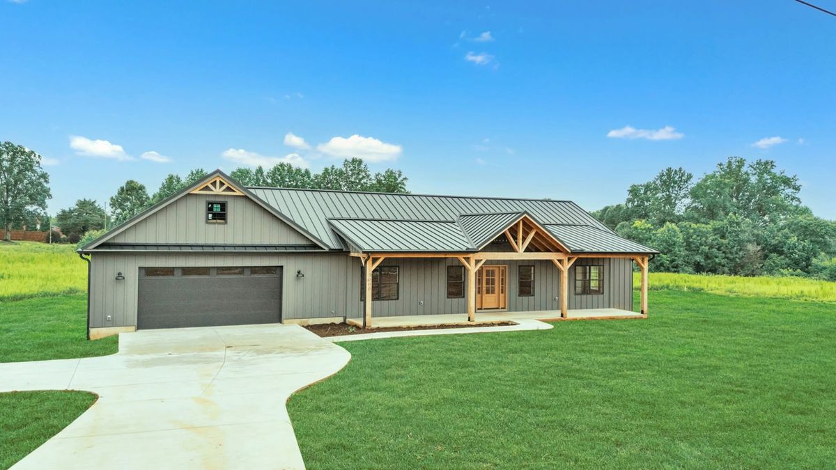 Custom Homes for Ridgeline Construction in Hiddenite, NC