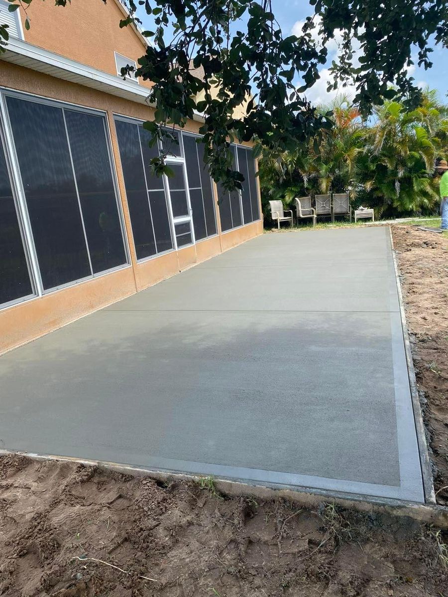 Patio Design & Construction for Green Hammer Concrete in Palm Bay, Florida