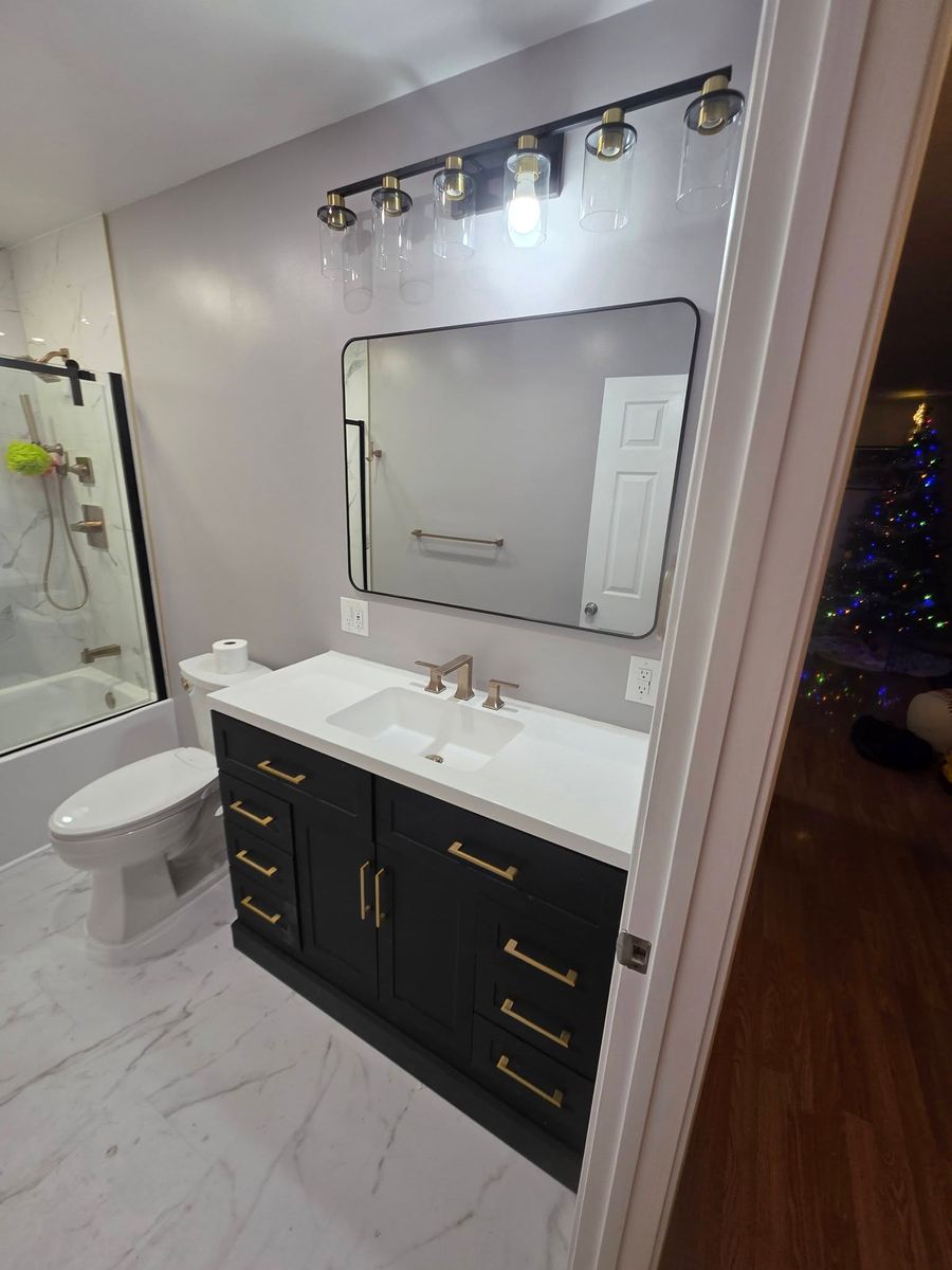 Bathroom Remodeling for NNS Contracting in St. Louis,  MO