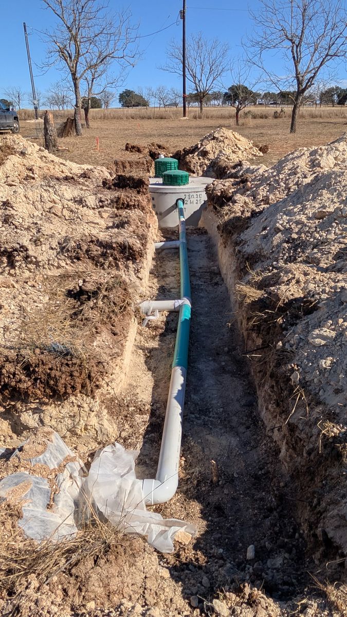 Excavation for Hartcraft Septic Systems LLC in Fredericksburg,  TX