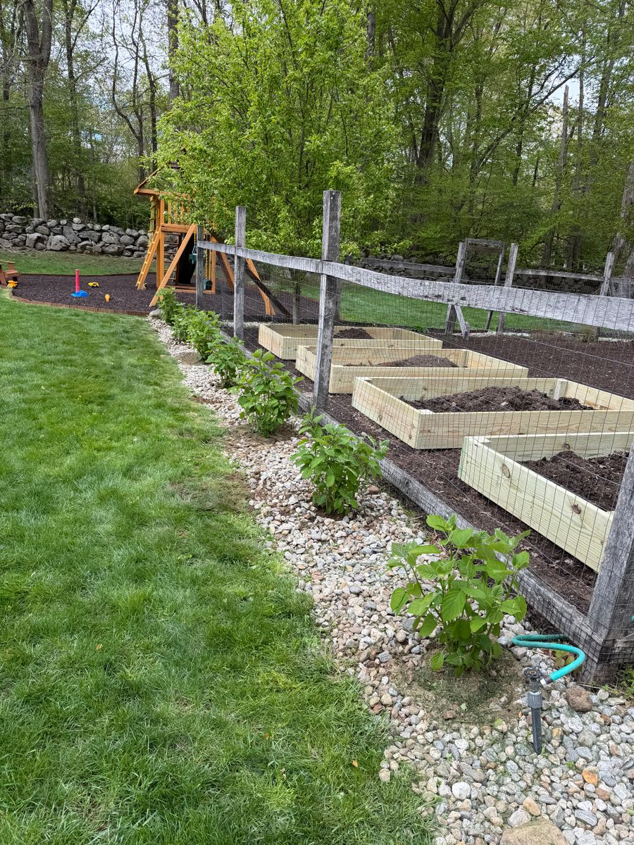Lawn Care & Maintenance for Willis Landscape & Masonry LLC in Newtown, CT