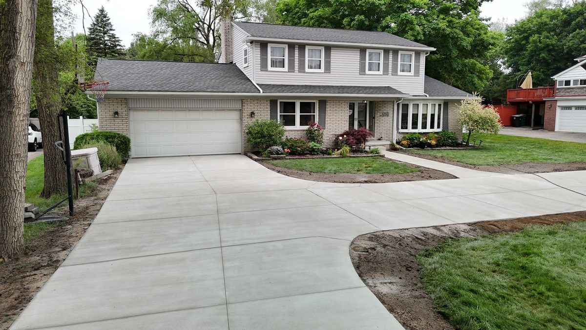 Driveways Construction  for D.R. Concrete  in Lincoln Park, MI