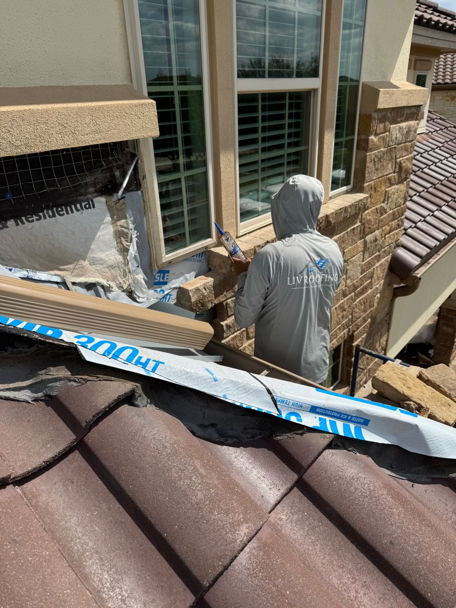 Roof Repairs for LIV Roofing Services in Liberty Hill, TX