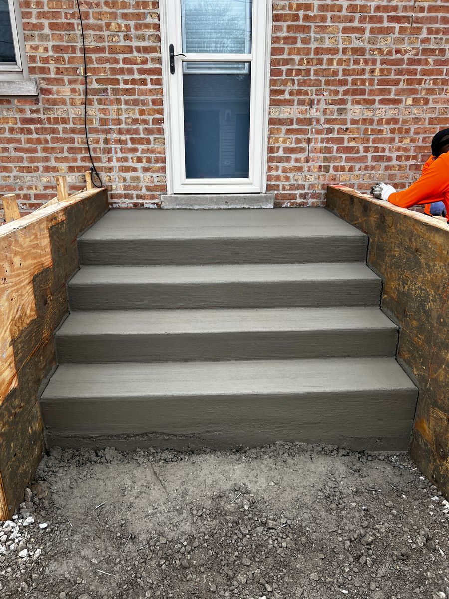 Concrete stairs for Onyx Concrete Contractors in Chicago, IL