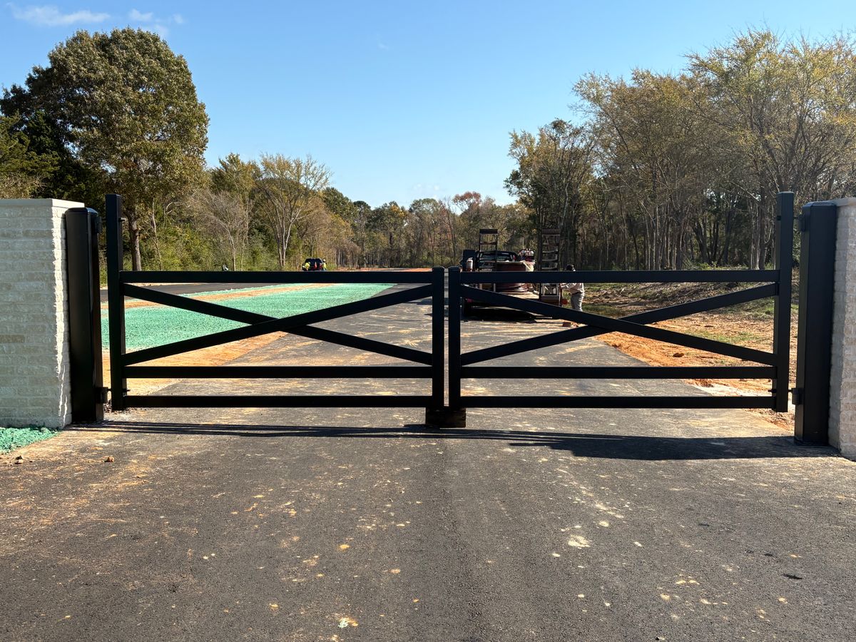 Gate Repair for R & R Metal Works in Tyler, TX
