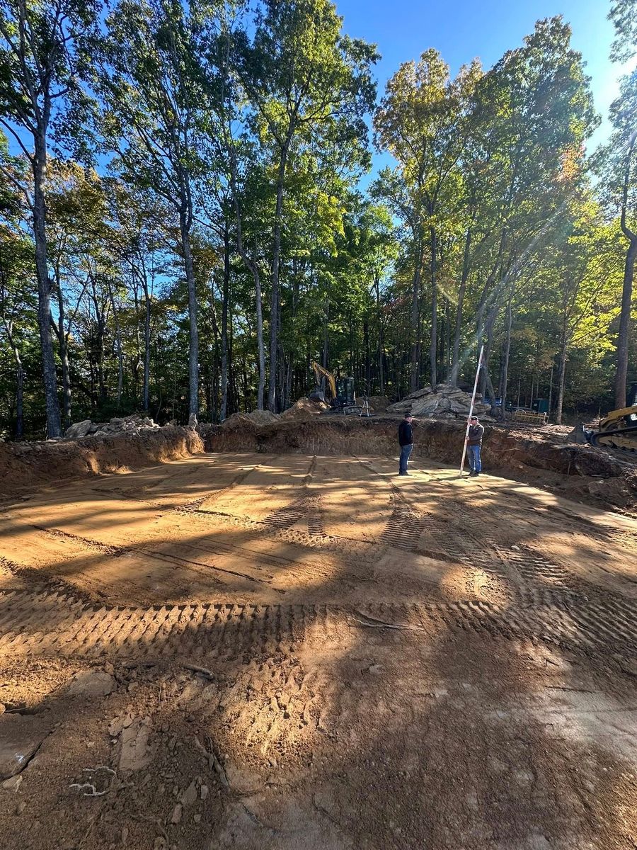 Grading and Leveling for Trophy Ridge Grading & Hauling in Mountain City, TN