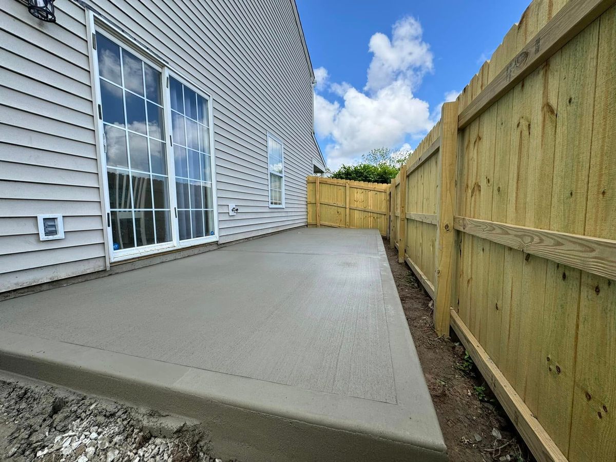 Sidewalk Installation for H&R Concrete in Shelbyville, IN