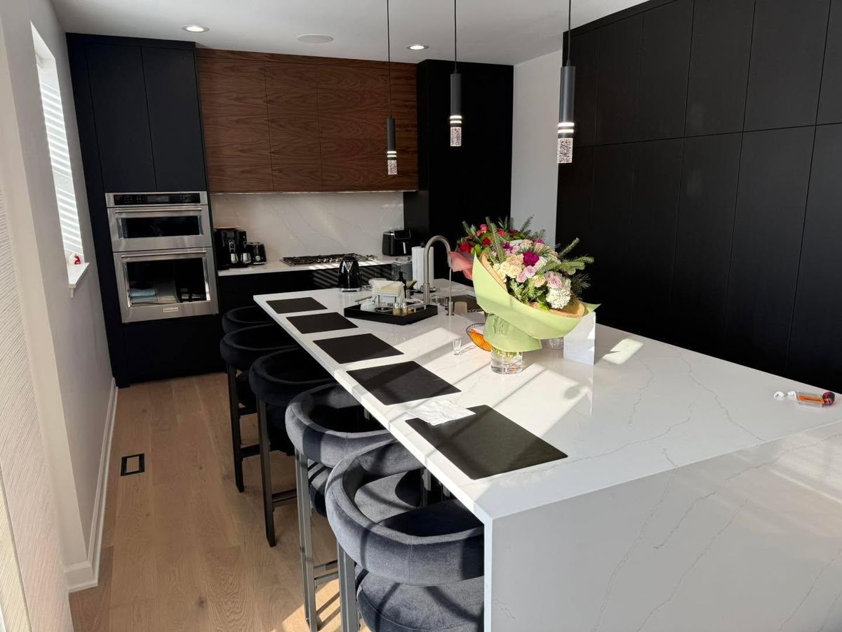 Kitchen and Cabinet Refinishing for Ekwood Finishes in St. Charles, IL