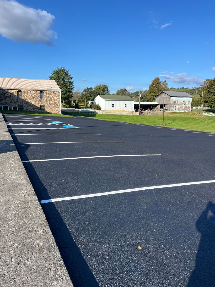 Asphalt Paving for Metzler Paving and Sealcoating in Jacksboro, TN