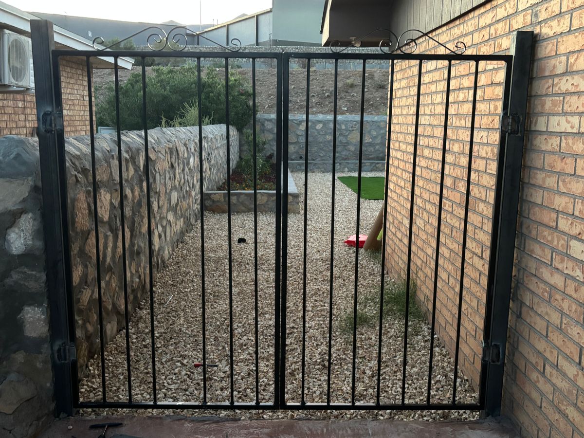 Privacy Fence and Gates for Gordo’z Concrete & Maintenance in El Paso, TX