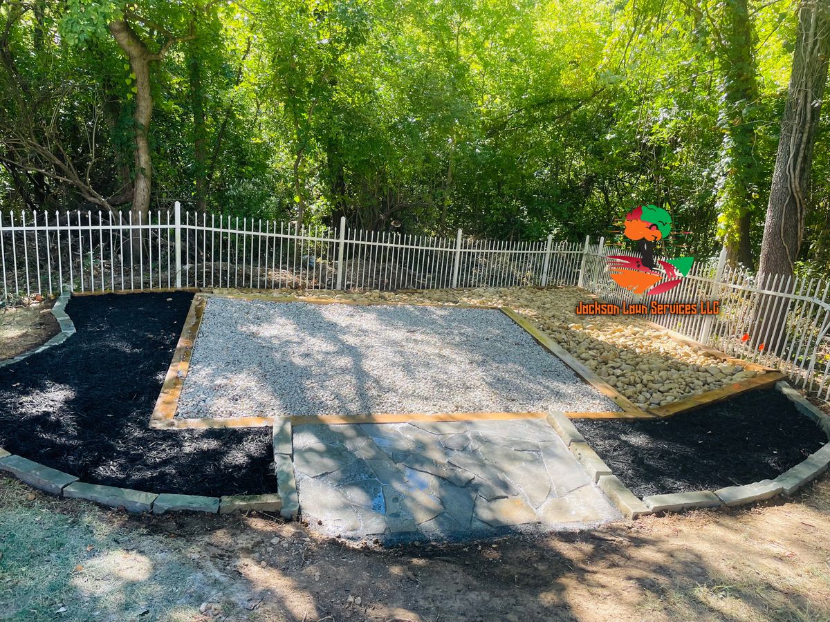 Mulch Installation for Jackson Lawn Services LLC in St Louis, MO