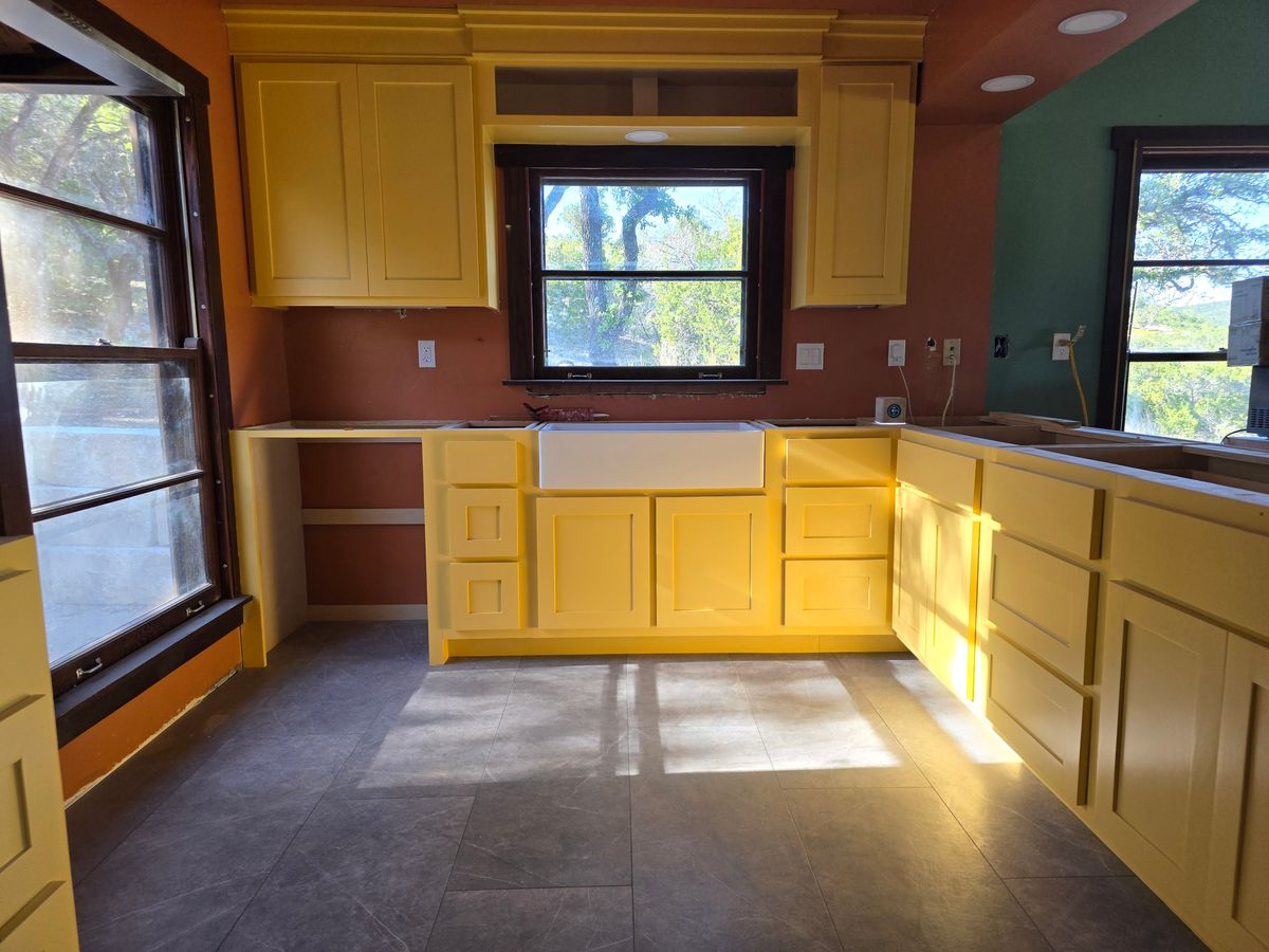 Kitchen Remodels for De Leon Carpentry & Renovation  in Leakey, TX