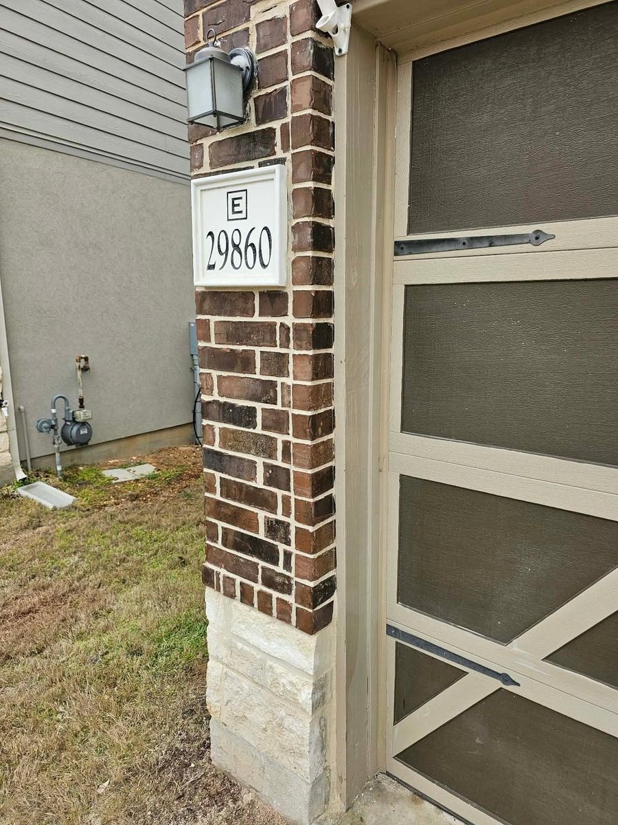 Brick/Stone Columns for Delarosa Masonry in San Antonio, TX