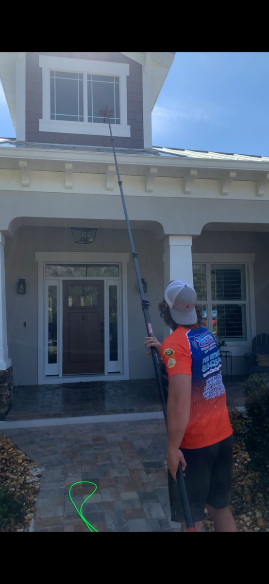 Window Cleaning for Zachs Pressure Washing  in Tampa, FL