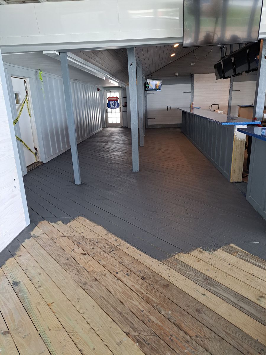 Deck Coatings/Stains for Red Knight Painting in Daytona Beach, FL