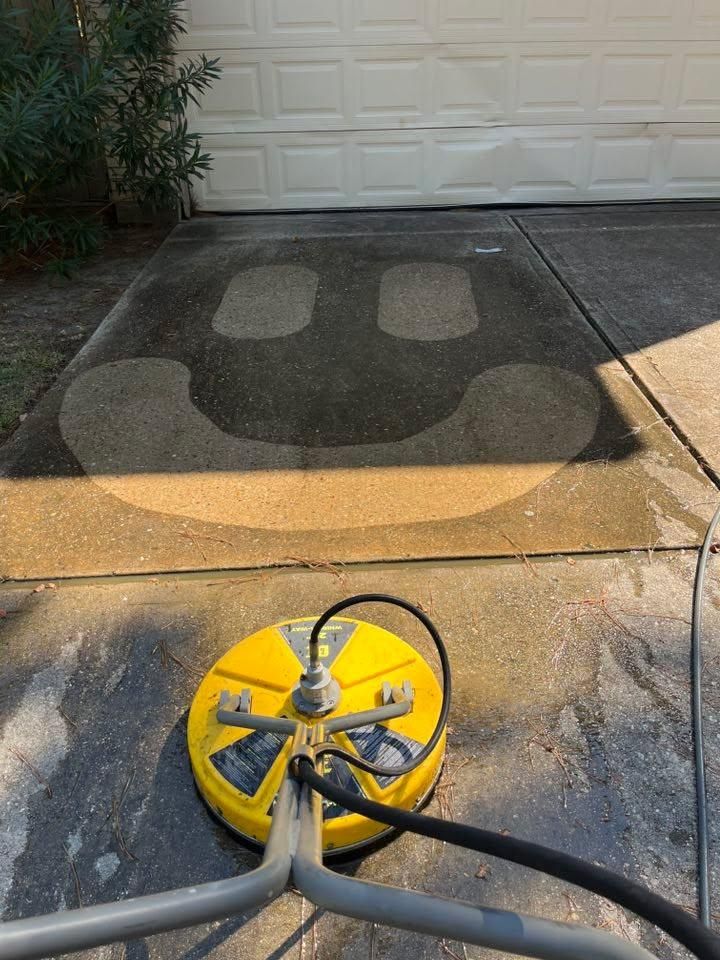 Commercial Cleaning for E&E Pressure Washing Service, L.L.C. in Houston, TX