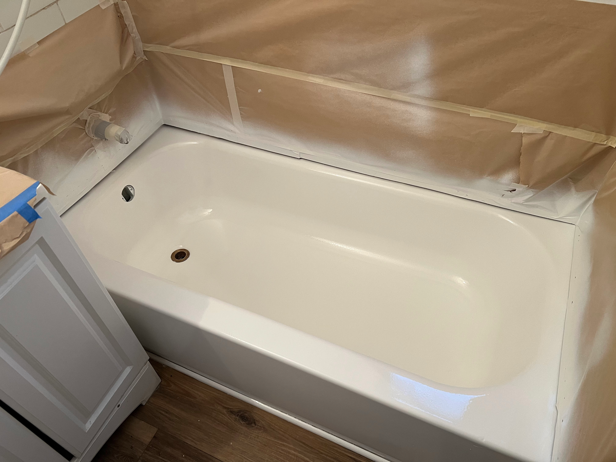 Shower Pan Reglazing for Affordable N.Y.C Bathtub Reglazing  in New York, NY