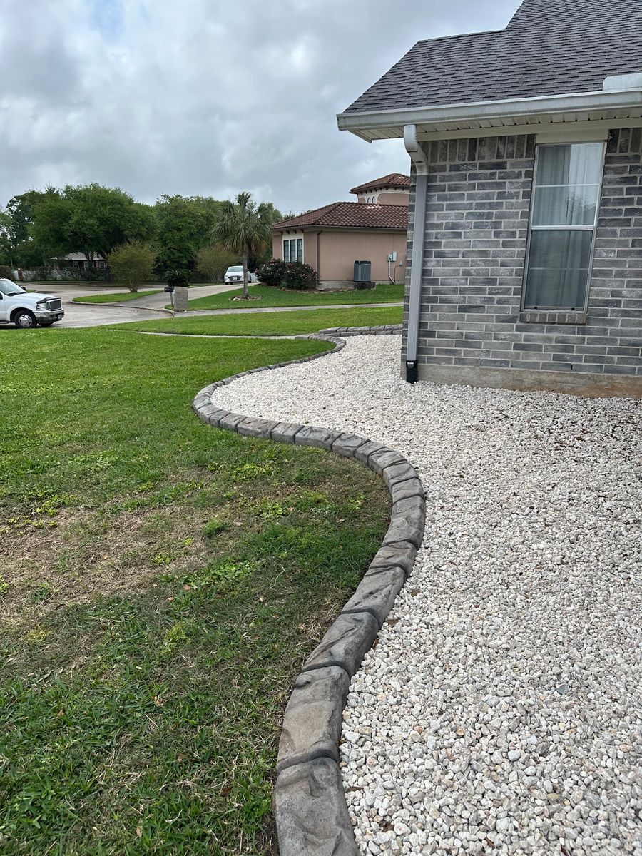 Landscaping for Texas Curb N Borders in Houston, TX